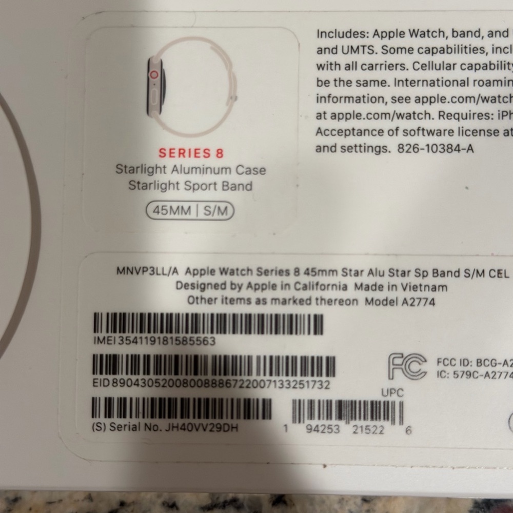 Apple Watch Series 8 Starlight Sport Band